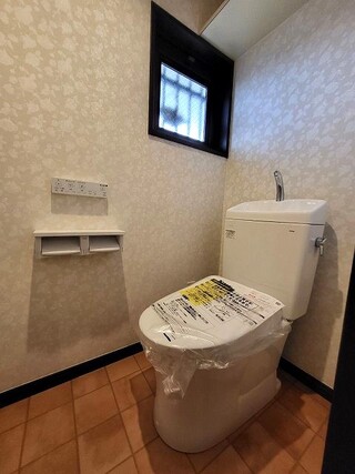 節水もおしゃれも叶う！T様邸のトイレリフォームのアフター画像