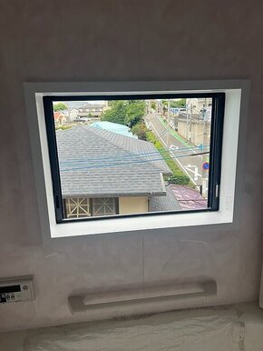 浴室窓カバー工法張替リフォームのビフォー画像