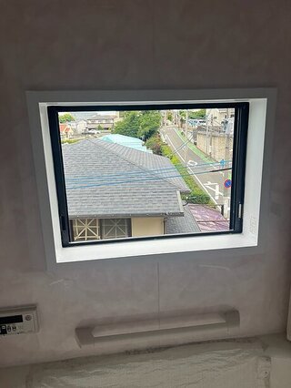 浴室窓カバー工法張替リフォームのビフォー画像