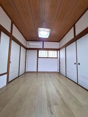 和の趣を残しつつ一新した、和室から洋室へのリフォームのアフター画像