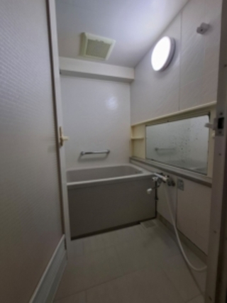 リノビオV 1216で上質な浴室空間へのビフォー画像