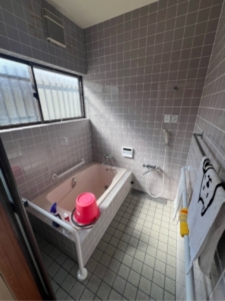 快適な入浴とお手入れしやすい空間へのビフォー画像