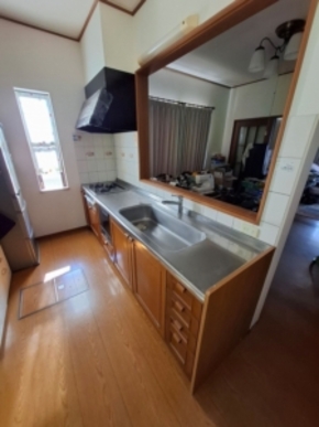 クリナップ ラクエラで機能性とデザイン性を両立したキッチンへのビフォー画像