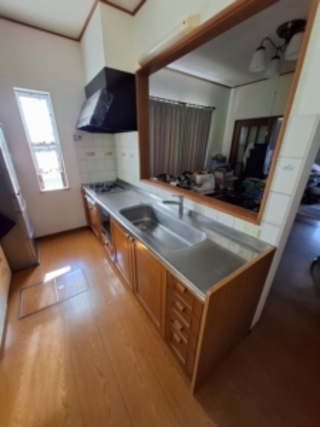 クリナップ ラクエラで機能性とデザイン性を両立したキッチンへのビフォー画像