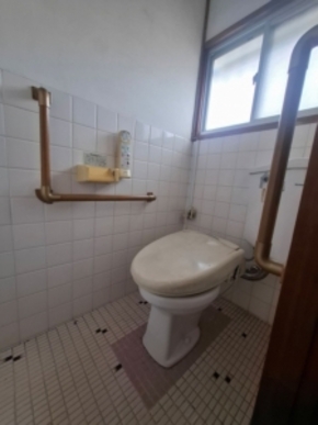 床クッションフロア張替えで清潔感アップのビフォー画像