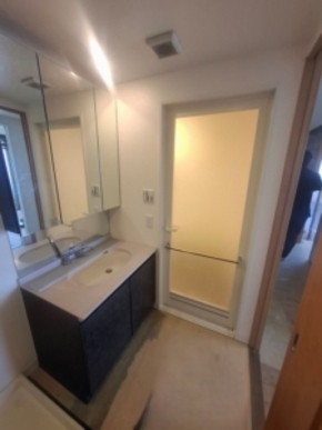 上質なデザインと収納力を両立のビフォー画像